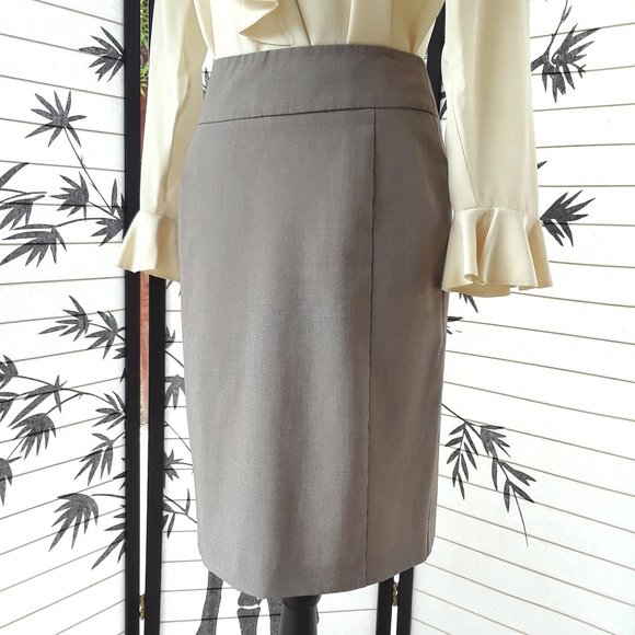 NY & Co Light Gray Double Box Pleat Pencil Skirt - Picture 11 of 14